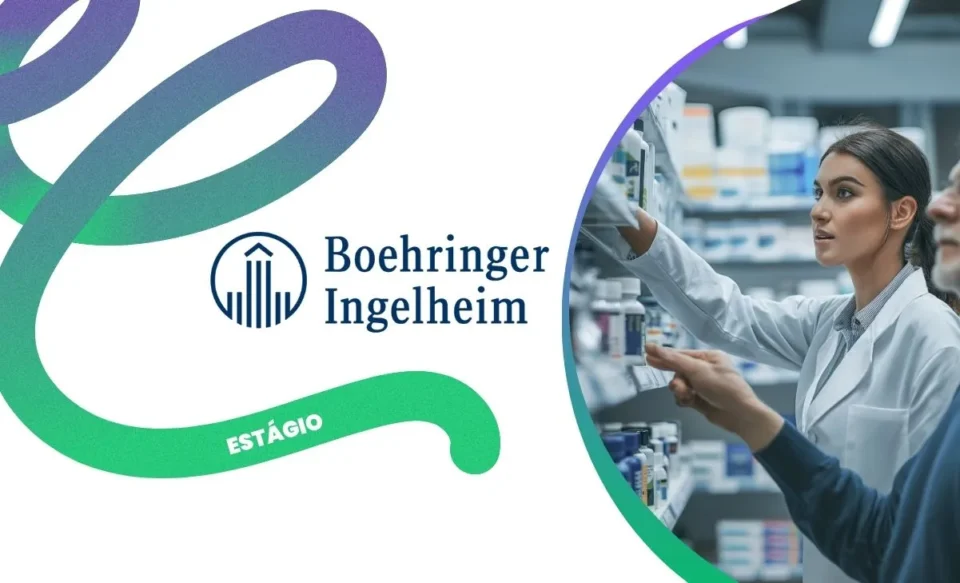 Logomarca da Boehringer Ingelheim centralizada. À direita, uma farmacêutica, vestindo jaleco, pega um remédio em uma prateleira de farmácia enquanto seu colega observa atentamente. A imagem representa o foco da Boehringer Ingelheim na saúde humana e farmacêutica.