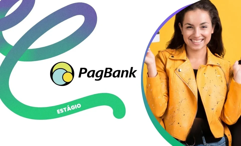 no centro da imagem tem a logomarca da pagbank, e no lado direito tem a foto de uma mulher segurando um cartão de banco.